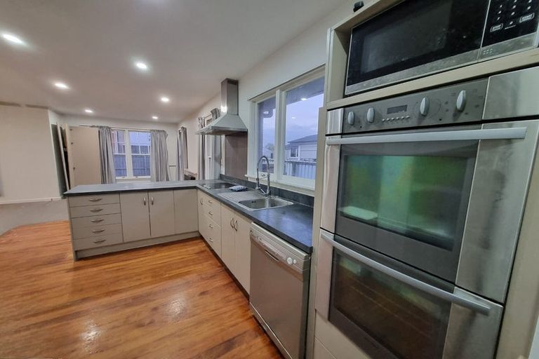 Photo of property in 43 Birchfield Avenue, Dallington, Christchurch, 8061