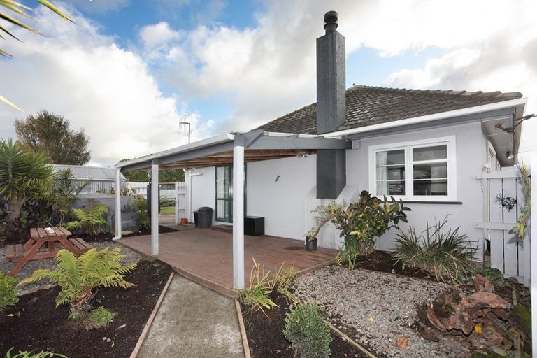 Photo of property in 64 Phillips Street, Sanson, 4817