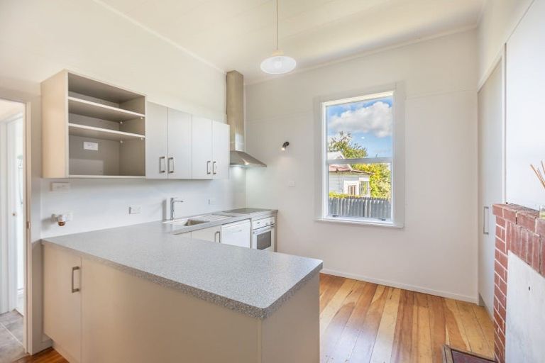 Photo of property in 1 Montgomery Street, Waipukurau, 4200