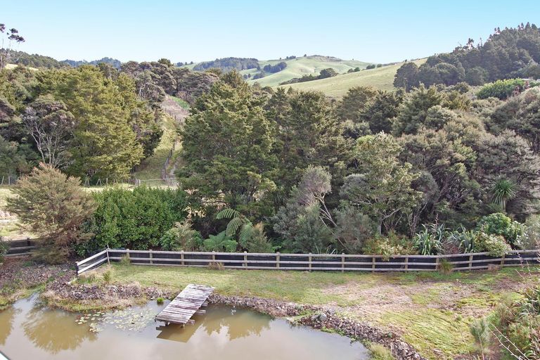 Photo of property in 397 Cames Road, Kaiwaka, Wellsford, 0975