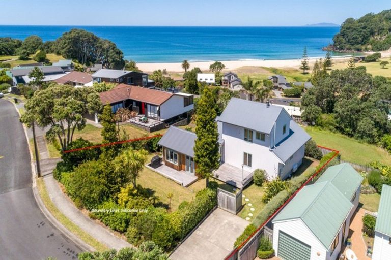 Photo of property in 143 Bambury Place, Onemana, Whangamata, 3691