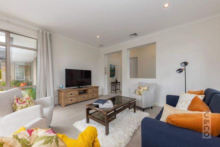 Photo of property in 3 Pohutukawa Parade, Riverhead, 0820