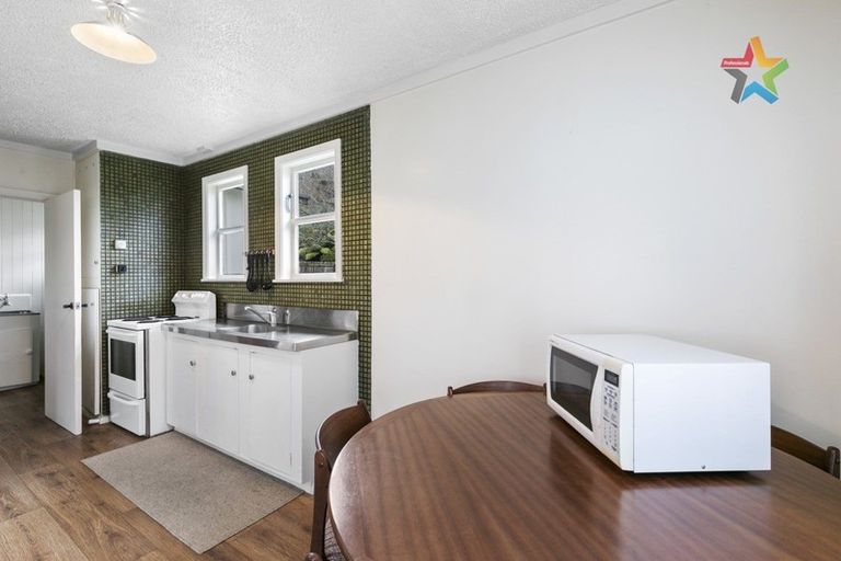 Photo of property in 71 Wilkie Crescent, Naenae, Lower Hutt, 5011