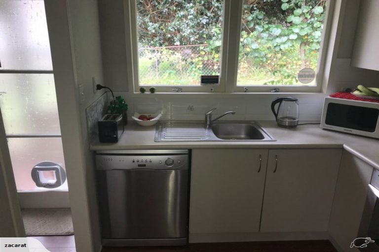 Photo of property in 2/17 Marriott Road, Pakuranga, Auckland, 2010