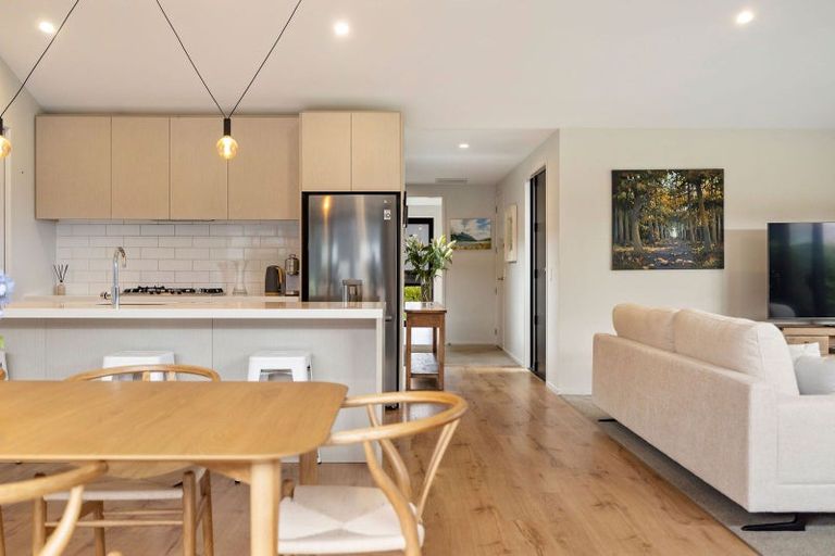 Photo of property in 27 Glenfiddich Road, Jacks Point, Queenstown, 9371