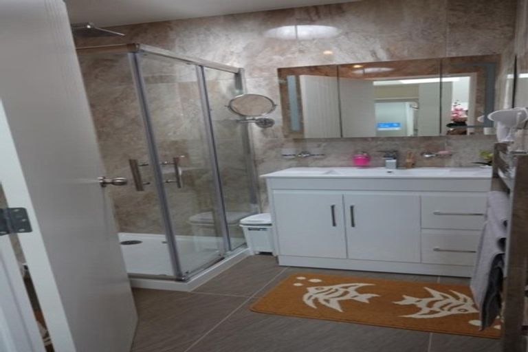 Photo of property in 76 Ferndown Avenue, Papatoetoe, Auckland, 2025