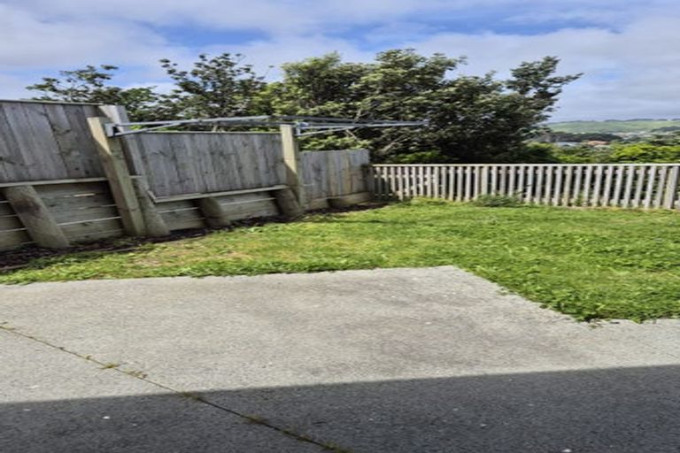Photo of property in 1 Opaoa Way, Aotea, Porirua, 5024