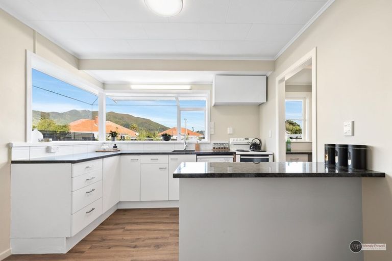 Photo of property in 136 Epuni Street, Epuni, Lower Hutt, 5011