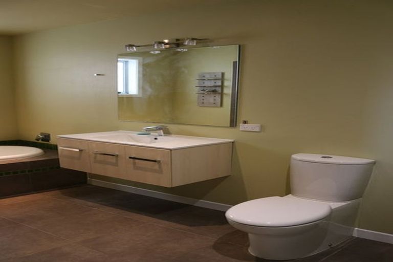 Photo of property in 32 Mckerrow Street, Shiel Hill, Dunedin, 9013