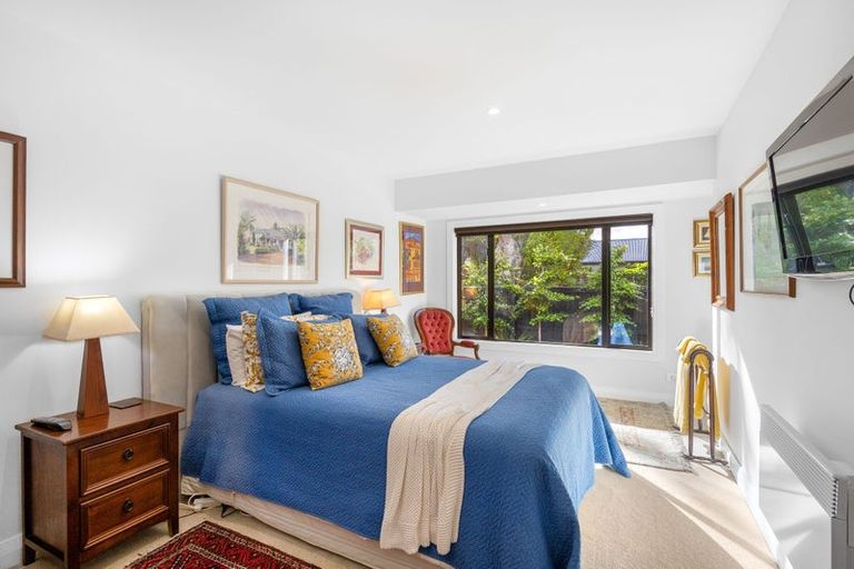 Photo of property in 40 Dee Street, St Albans, Christchurch, 8014