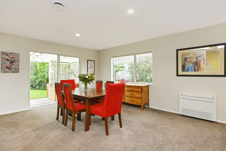 Photo of property in 8 Brompton Drive, Taradale, Napier, 4112
