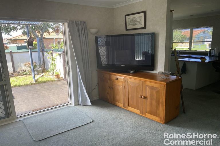 Photo of property in 72 Denny Hulme Drive, Mount Maunganui, 3116