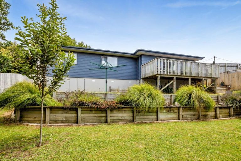 Photo of property in 102 Seaview Road, Westown, New Plymouth, 4310