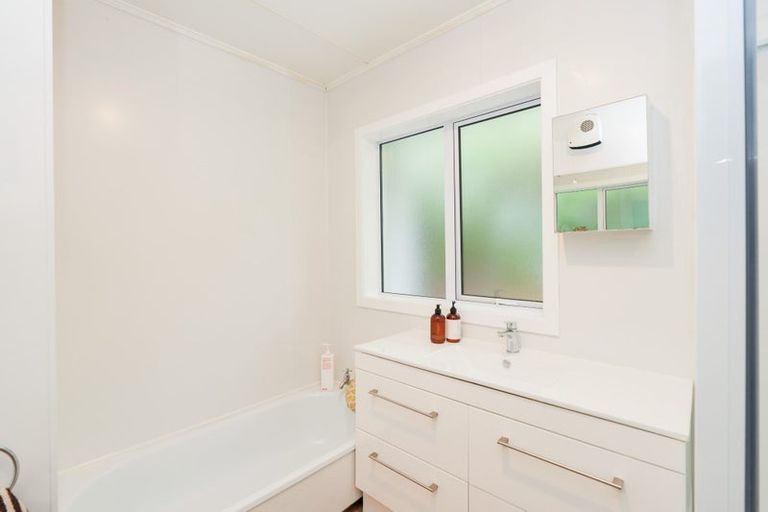 Photo of property in 26 Black Road, Otatara, Invercargill, 9879