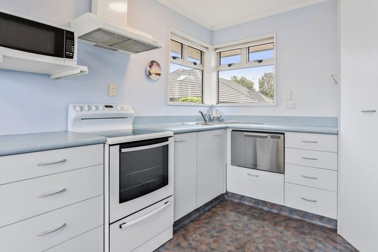 Photo of property in 4a-b Goodwood Close, Rangiora, 7400