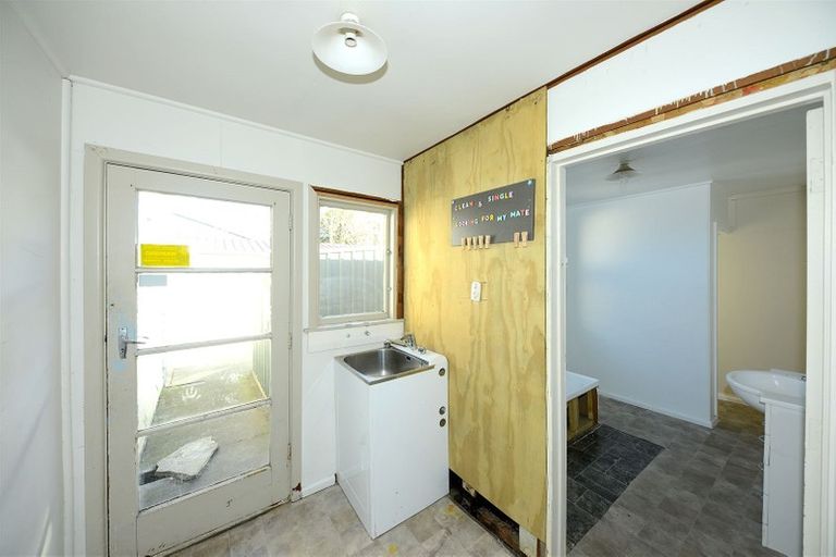 Photo of property in 1/128 Pages Road, Wainoni, Christchurch, 8061