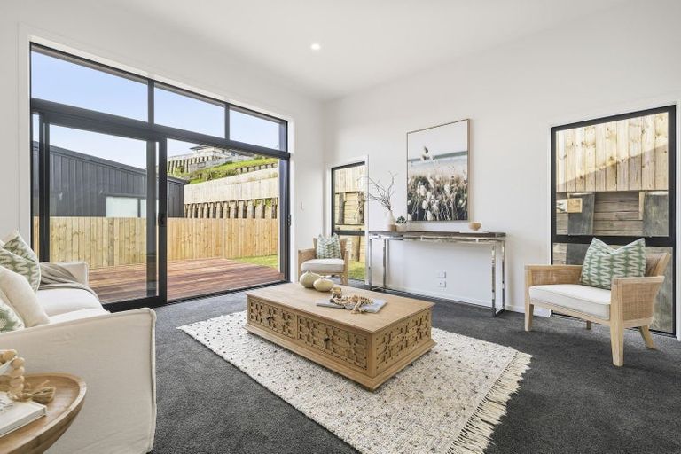 Photo of property in 10 Bob Carter Place, Welcome Bay, Tauranga, 3175