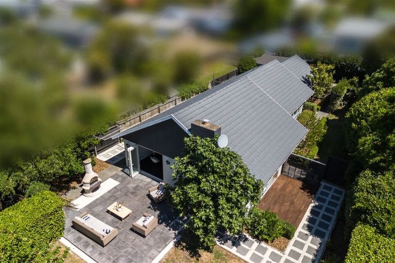 Photo of property in 98 Roberta Drive, Somerfield, Christchurch, 8024