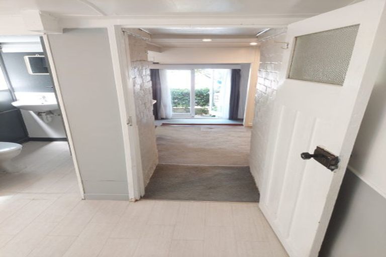 Photo of property in 458 Evans Bay Parade, Hataitai, Wellington, 6021