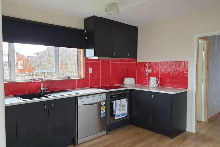 Photo of property in 53b Springs Road, Parakai, 0830