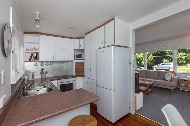 Photo of property in 190 Main Road South, Raumati South, Paraparaumu, 5032