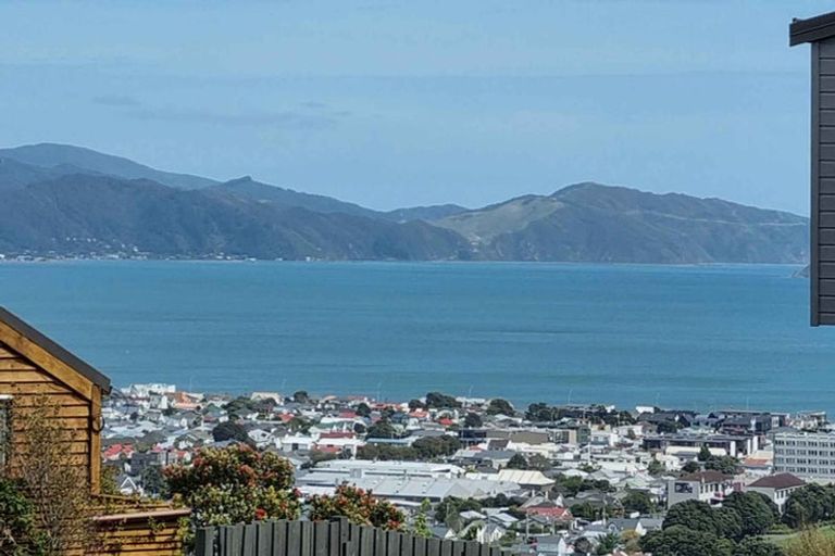 Photo of property in 2a Jacaranda Grove, Maungaraki, Lower Hutt, 5010