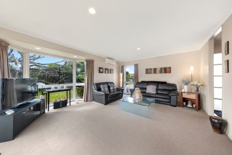 Photo of property in 13 Crescent Hills Court, Northpark, Auckland, 2013
