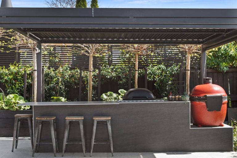 Photo of property in 81 Glandovey Road, Fendalton, Christchurch, 8052