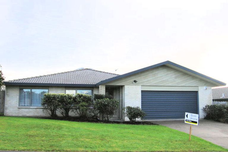 Photo of property in 2 Princeton Parade, Albany, Auckland, 0632