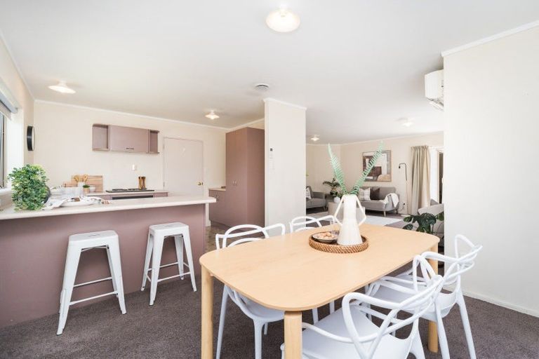 Photo of property in 14 Emmerdale Mews, Highbury, Palmerston North, 4412