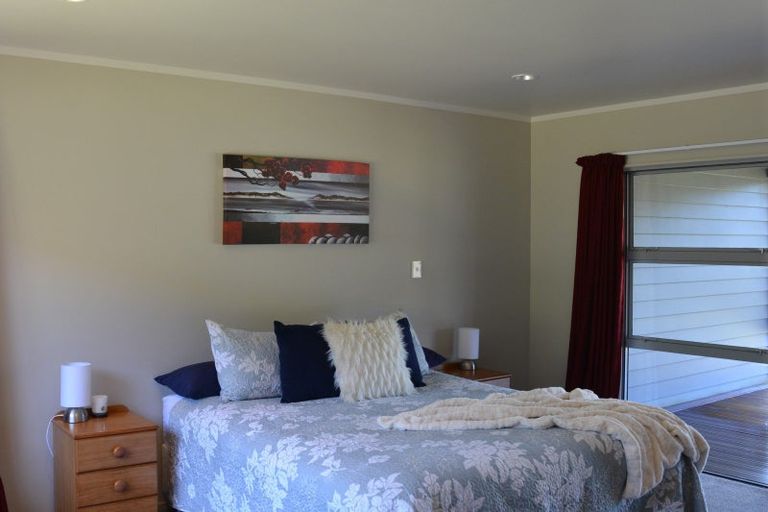 Photo of property in 177 Te Mahoe Road, Mokau, 4376