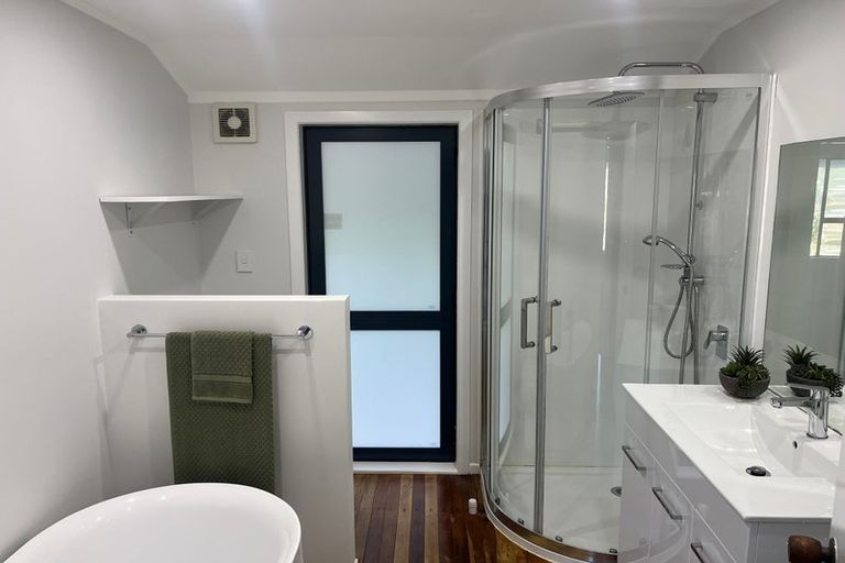 Photo of property in 2 Anzia Way, Johnsonville, Wellington, 6037