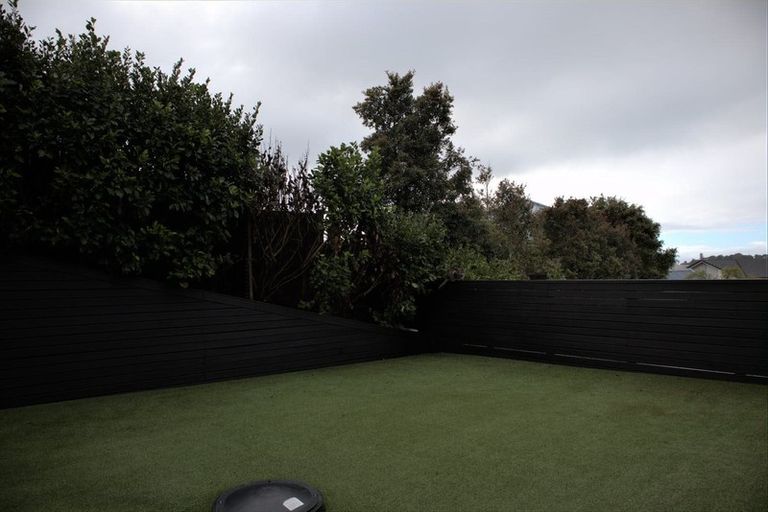Photo of property in 11 Boardwalk Rise, Long Bay, Auckland, 0630