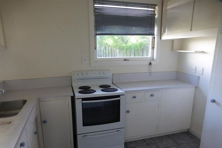 Photo of property in 1/11 Maidstone Road, Ilam, Christchurch, 8041