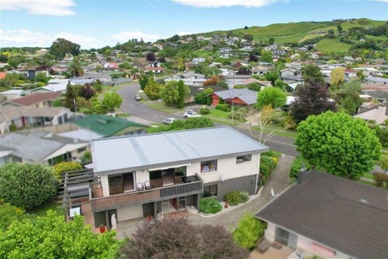 Photo of property in 34 Anderson Road, Taradale, Napier, 4112