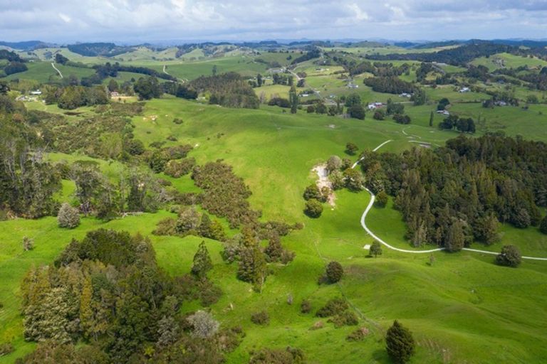 Photo of property in 229 Settlement Road, Kaiwaka, 0573
