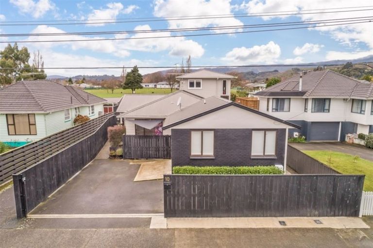 Photo of property in 10 Whitley Avenue, Ebdentown, Upper Hutt, 5018