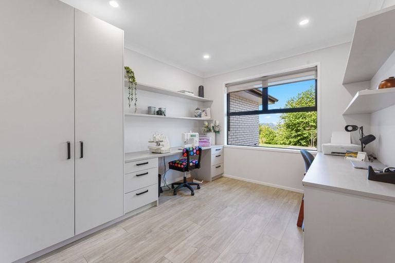 Photo of property in 99 Stoneridge Terrace, Whitford, Manurewa, 2576