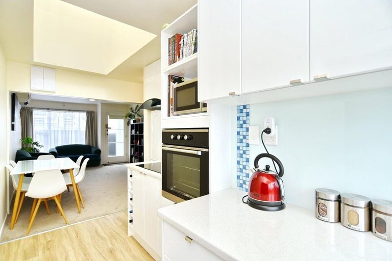 Photo of property in 3/6 Lonsdale Street, New Brighton, Christchurch, 8083