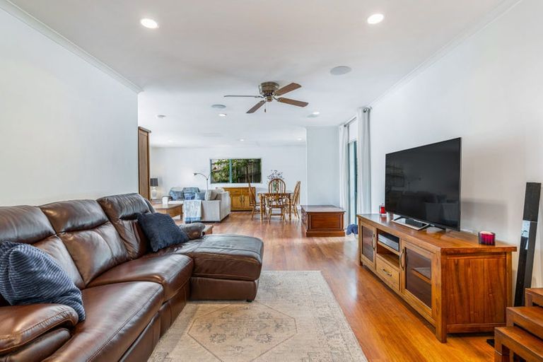 Photo of property in 9 Coastal Heights, Stillwater, Silverdale, 0993