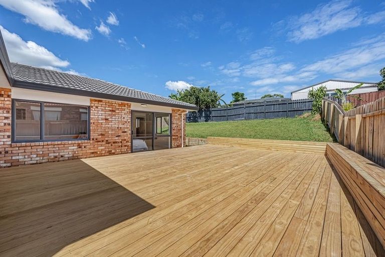 Photo of property in 60 Robert Ross Place, Clendon Park, Auckland, 2103