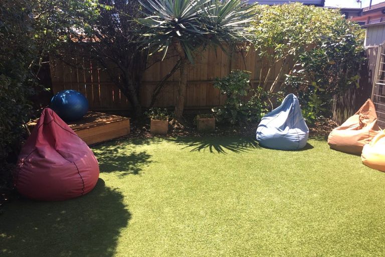 Photo of property in 51 Minaret Drive, Bucklands Beach, Auckland, 2014
