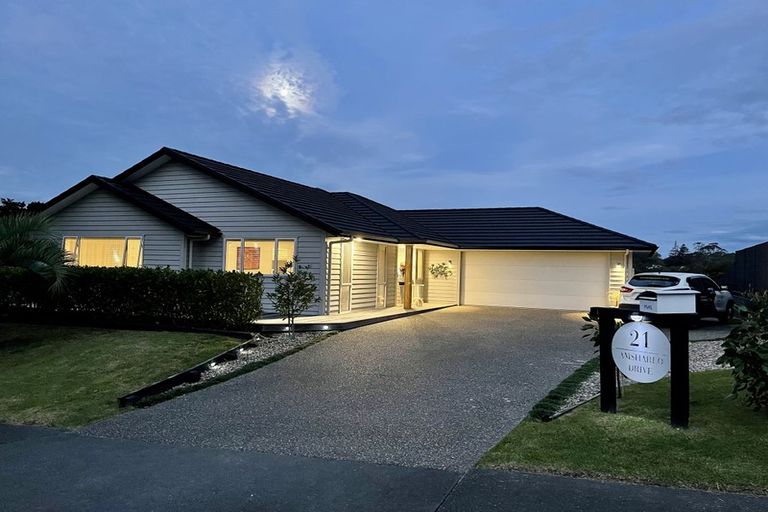 Photo of property in 21 Amsharlo Drive, Kerikeri, 0230