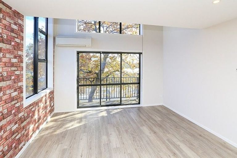 Photo of property in 104/1 Village Quarter Lane, Frankton, Hamilton, 3204