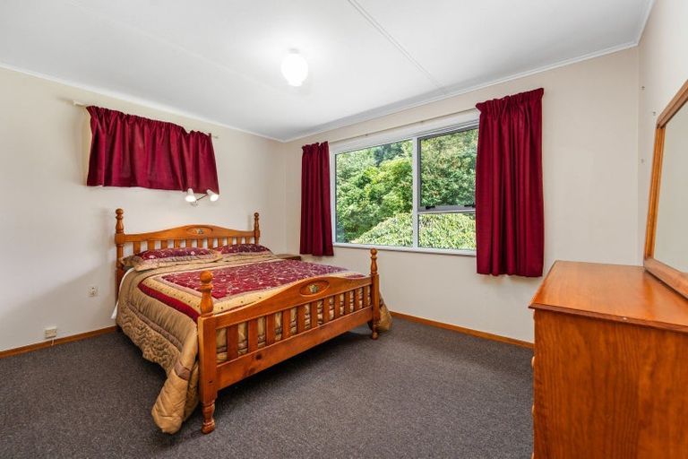 Photo of property in 6 Waugh Street, Kimbolton, 4777