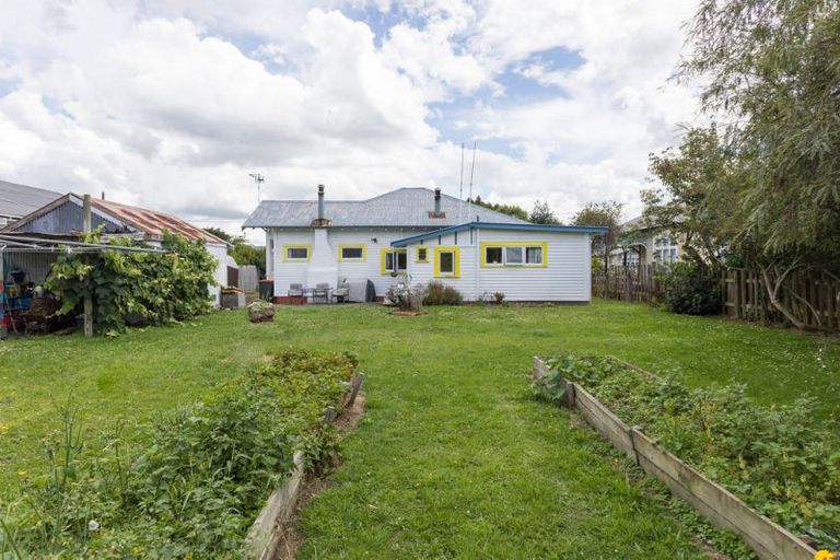 Photo of property in 49 Swinburn Street, Dannevirke, 4930