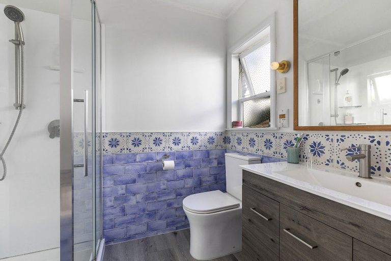 Photo of property in 54 Edinburgh Terrace, Berhampore, Wellington, 6023