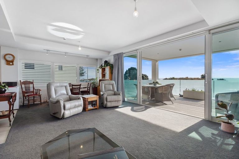 Photo of property in 1/154 Marine Parade, Mount Maunganui, 3116