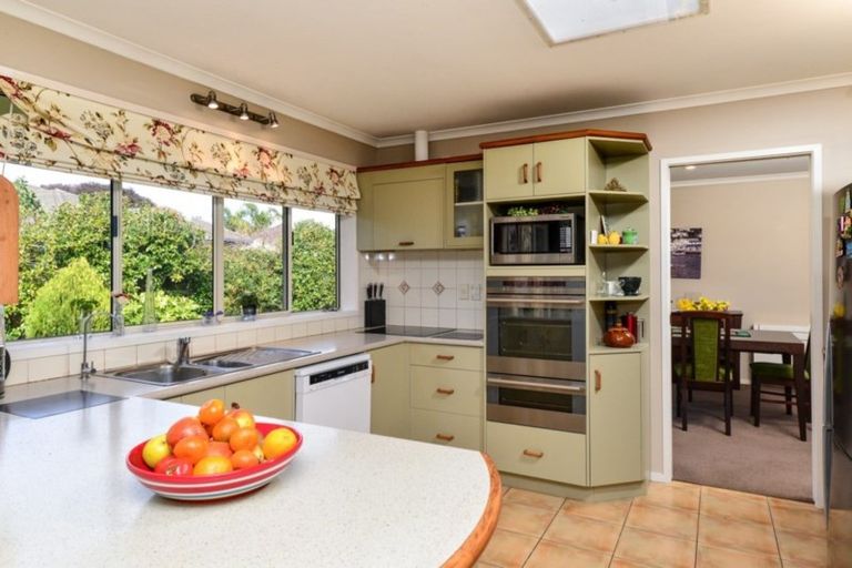 Photo of property in 8 Flora Way, Rototuna, Hamilton, 3210