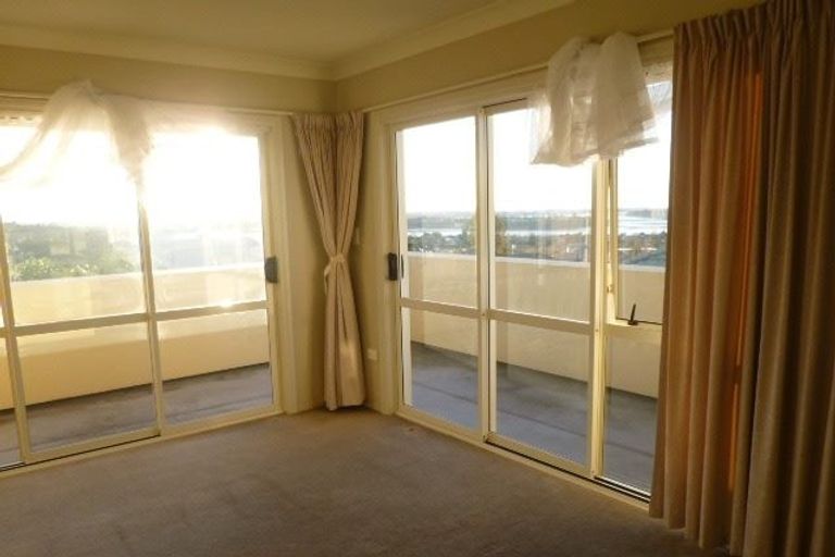 Photo of property in 64 Waikite Road, Welcome Bay, Tauranga, 3112